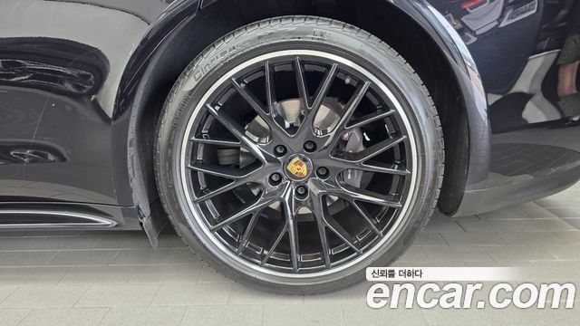 Porsche Panamera 2023 — photo 7