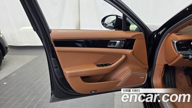 Porsche Panamera 2023 — photo 14