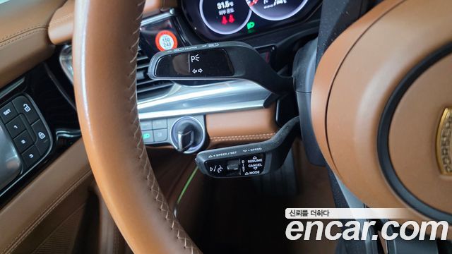 Porsche Panamera 2023 — photo 34
