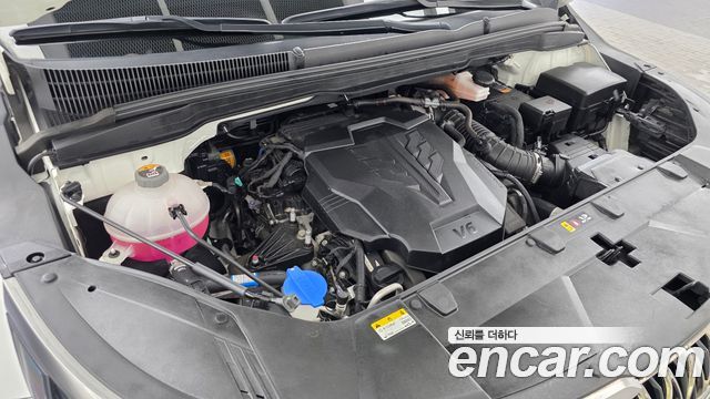 Kia Canival 2023 — photo 6