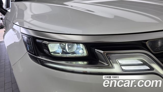 Kia Canival 2023 — photo 8