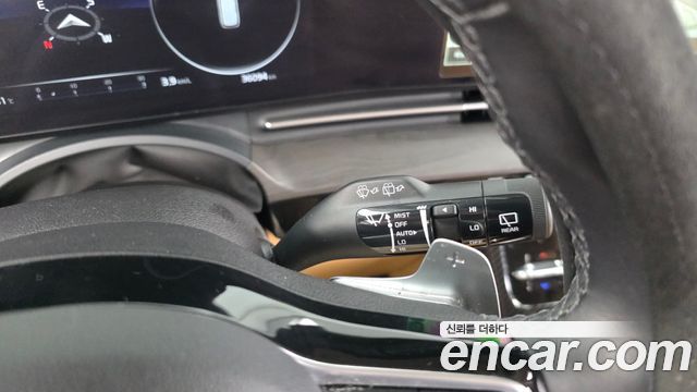Kia Canival 2023 — photo 28