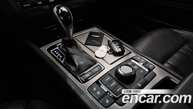 Hyundai Genesis 2015 — photo 12