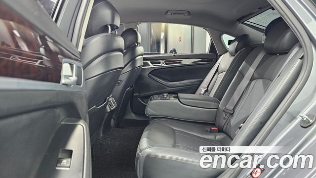 Hyundai Genesis 2015 — photo 18