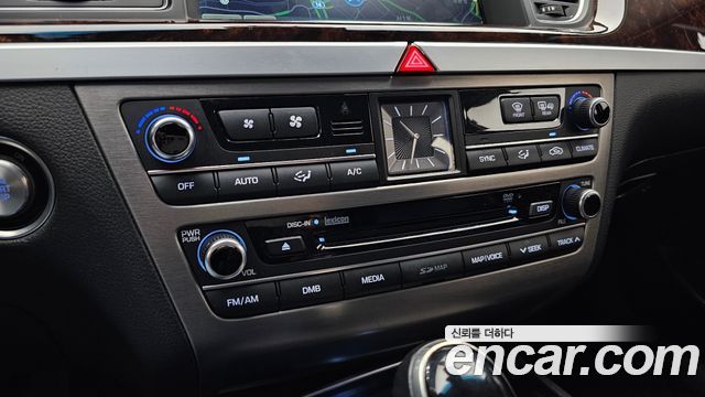 Hyundai Genesis 2015 — photo 23