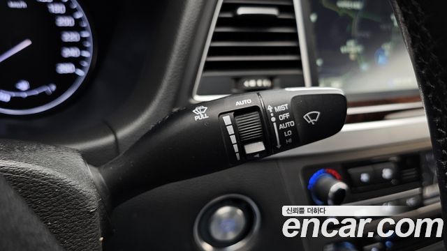 Hyundai Genesis 2015 — photo 26