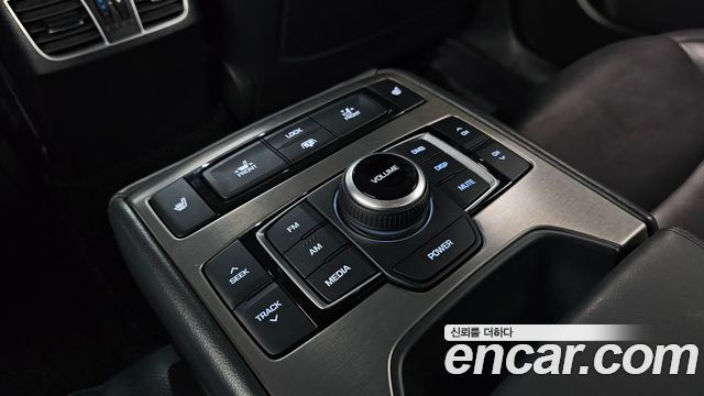 Hyundai Genesis 2015 — photo 28