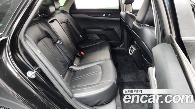Kia K5 2022 — photo 17