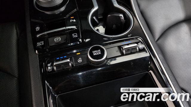 Kia K5 2022 — photo 23