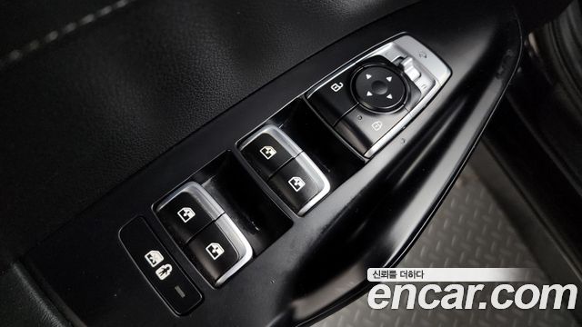 Kia K5 2022 — photo 28