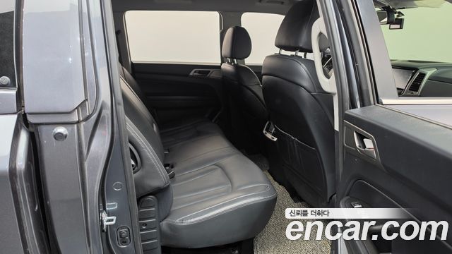 KG Mobility Rexton 2018 — photo 17