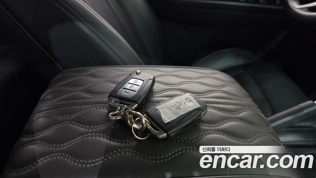 KG Mobility Rexton 2018 — photo 21