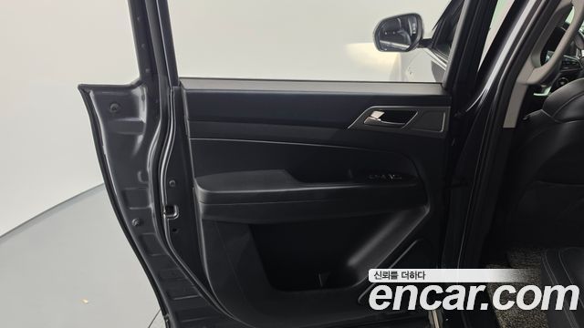 KG Mobility Rexton 2018 — photo 15
