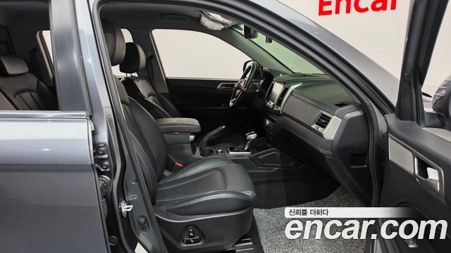 KG Mobility Rexton 2018 — photo 16