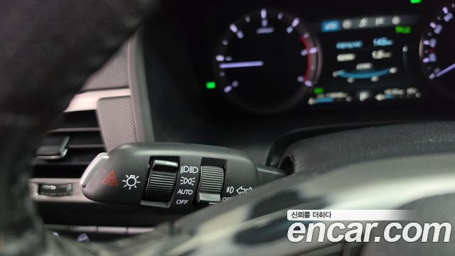 KG Mobility Rexton 2018 — photo 27