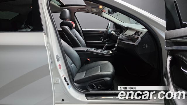 BMW 5-Series 2014 — photo 11