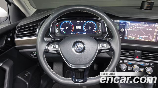 Volkswagen Jetta 2021 — photo 14