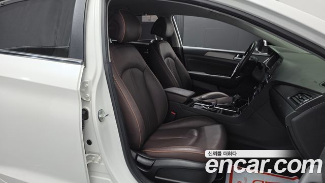 Hyundai Sonata 2017 — photo 12