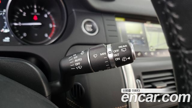 Land Rover Discovery Sport 2018 — photo 24