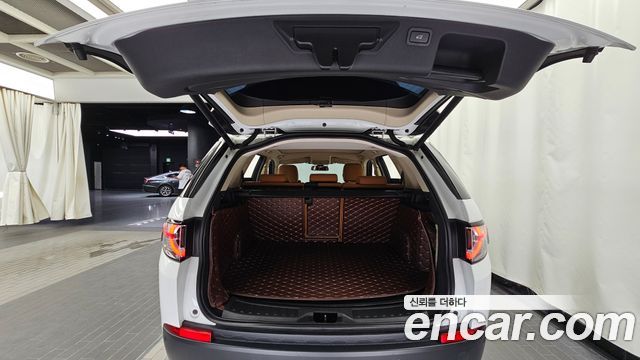 Land Rover Discovery Sport 2018 — photo 26