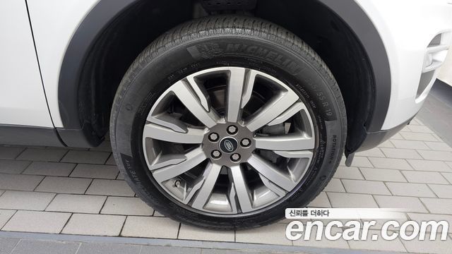 Land Rover Discovery Sport 2018 — photo 7
