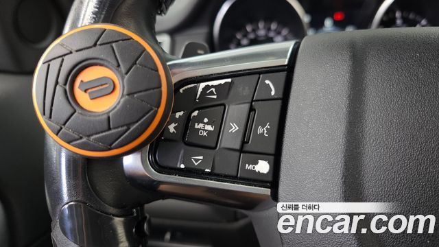 Land Rover Discovery Sport 2018 — photo 32