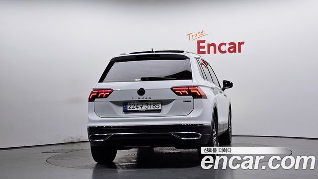 Volkswagen Tiguan 2023 — photo 4