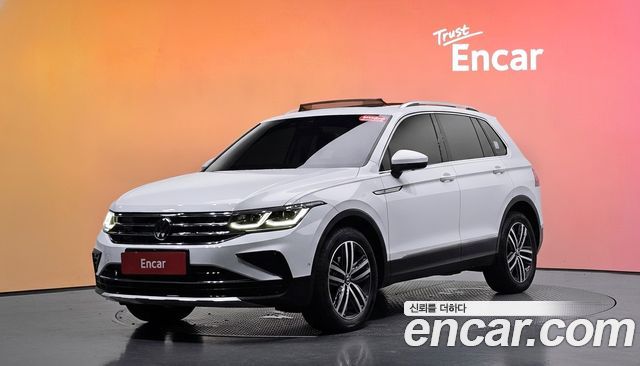 Volkswagen Tiguan 2023 — photo 1