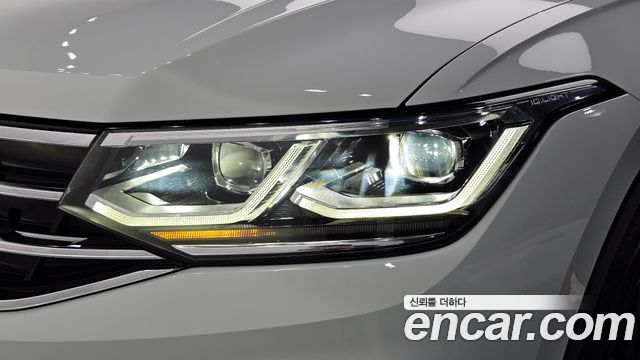 Volkswagen Tiguan 2023 — photo 8