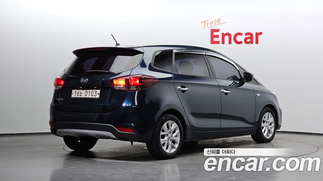 Kia Carens 2017 — photo 2