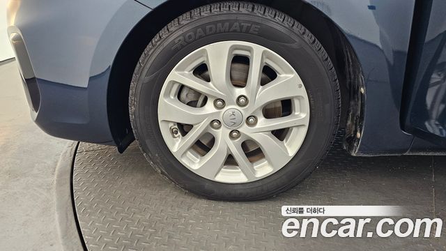 Kia Carens 2017 — photo 5