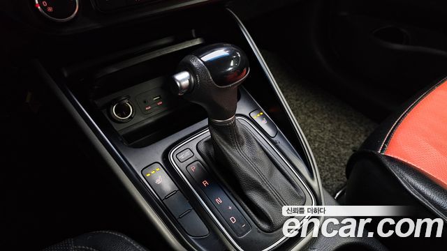 Kia Carens 2017 — photo 9
