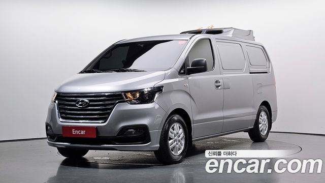 Hyundai Starex 2019 — photo 1