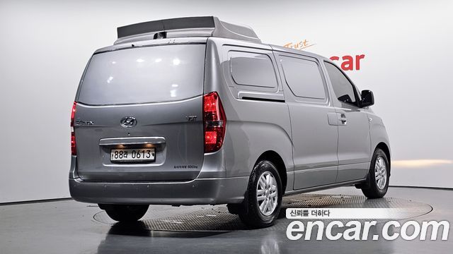 Hyundai Starex 2019 — photo 2