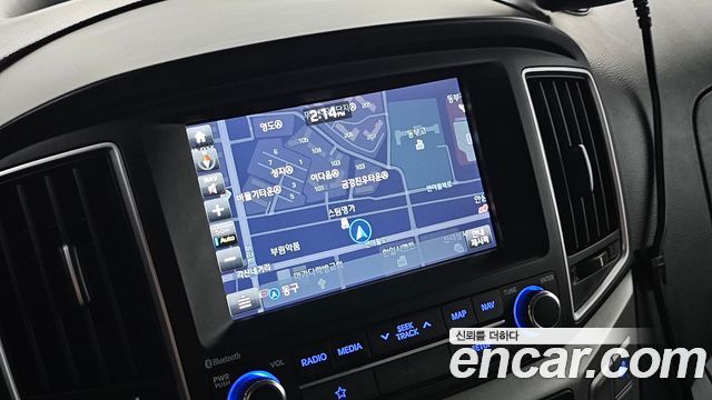 Hyundai Starex 2019 — photo 19