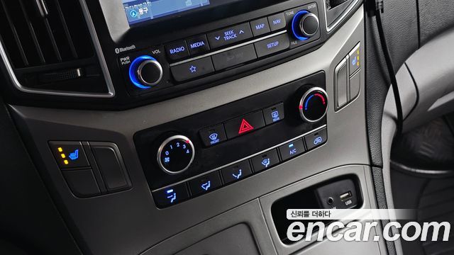 Hyundai Starex 2019 — photo 20