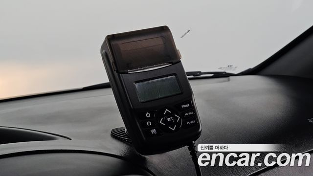 Hyundai Starex 2019 — photo 24