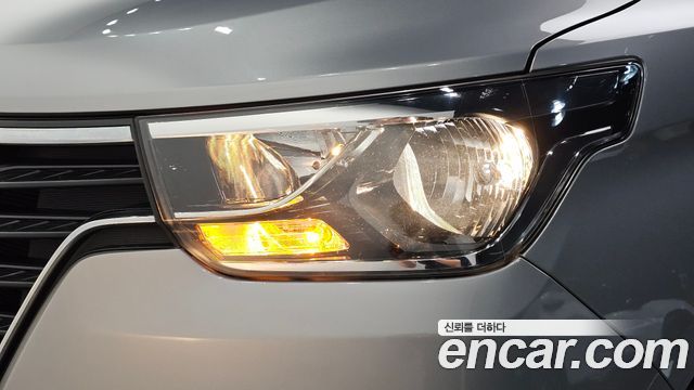 Hyundai Starex 2019 — photo 8