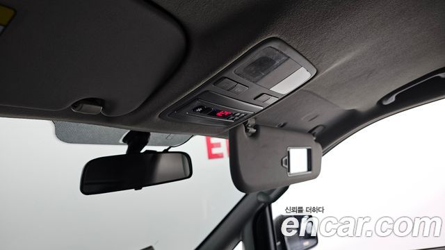 Hyundai Starex 2019 — photo 27