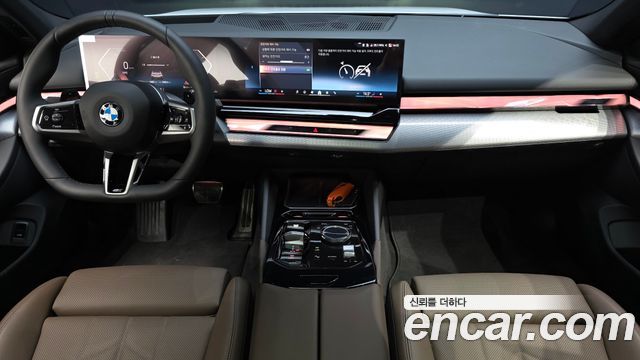 BMW 5-Series 2026 — photo 10