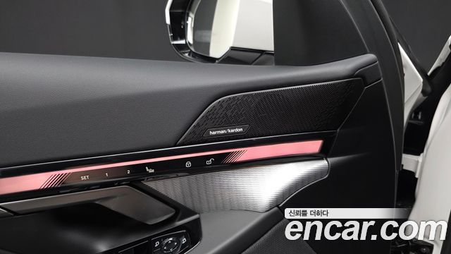 BMW 5-Series 2026 — photo 30