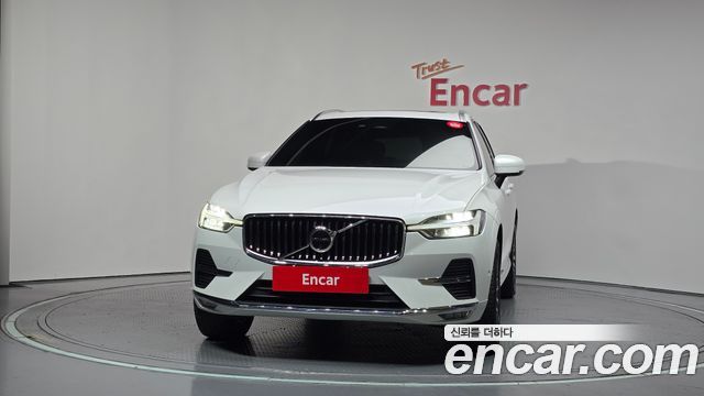 Volvo XC60 2023 — photo 3