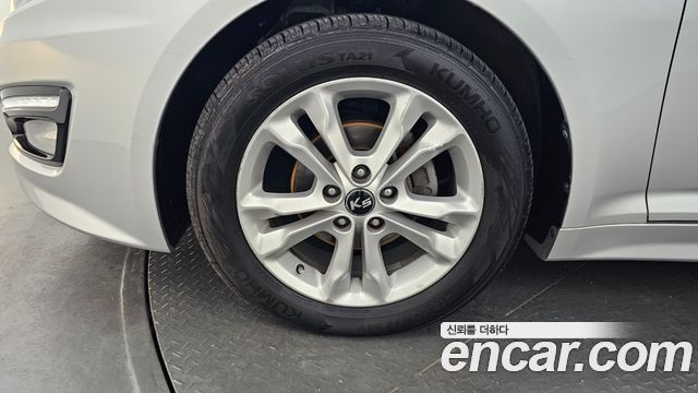 Kia K5 2011 — photo 5