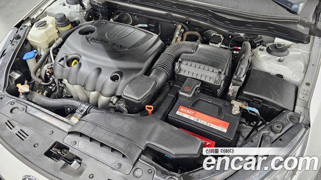 Kia K5 2011 — photo 6