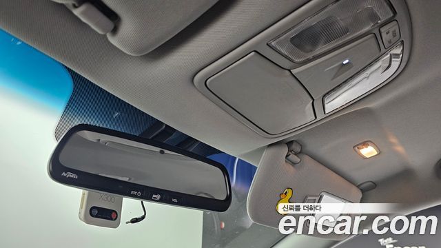 Kia K5 2011 — photo 17