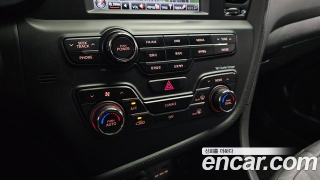 Kia K5 2011 — photo 20