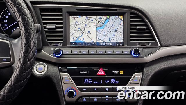 Hyundai AVANTE 2016 — photo 14