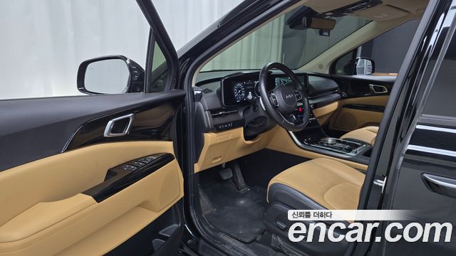Kia Canival 2023 — photo 10