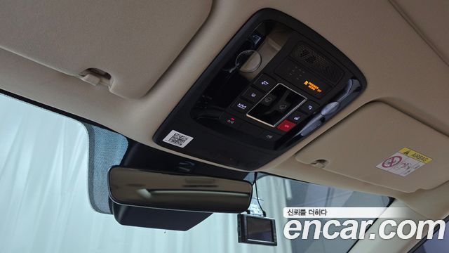 Kia Canival 2023 — photo 18
