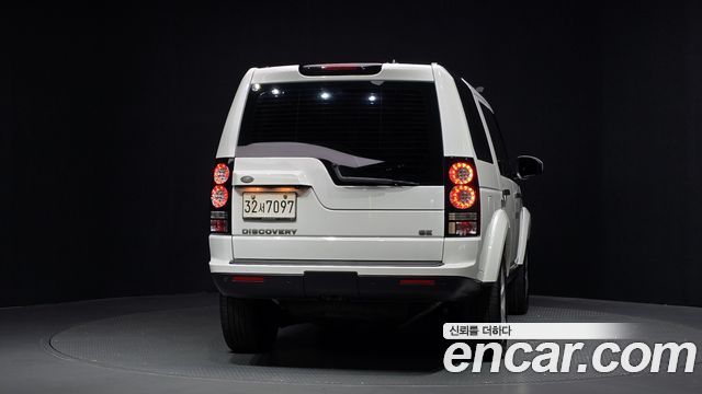 Land Rover Discovery 2014 — photo 4